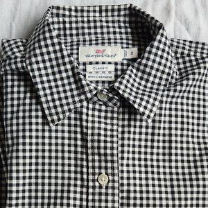 Vineyards Vines Classic Button Down Shirt with cashmere in size 2 Women